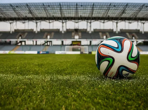 Kejadian Lucu saat Pertandingan Sepak Bola, Gagal Selebrasi Hingga Hewan Masuk Lapangan