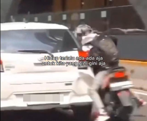 6 Momen Apes Orang Terbentur Ini Bikin Kasihan tapi Lucu, Sakitnya Sampai Sini
