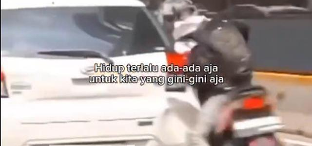 6 Momen Apes Orang Terbentur Ini Bikin Kasihan tapi Lucu, Sakitnya Sampai Sini 6 Momen Apes Orang Terbentur Ini Bikin Kasihan tapi Lucu, Sakitnya Sampai Sini